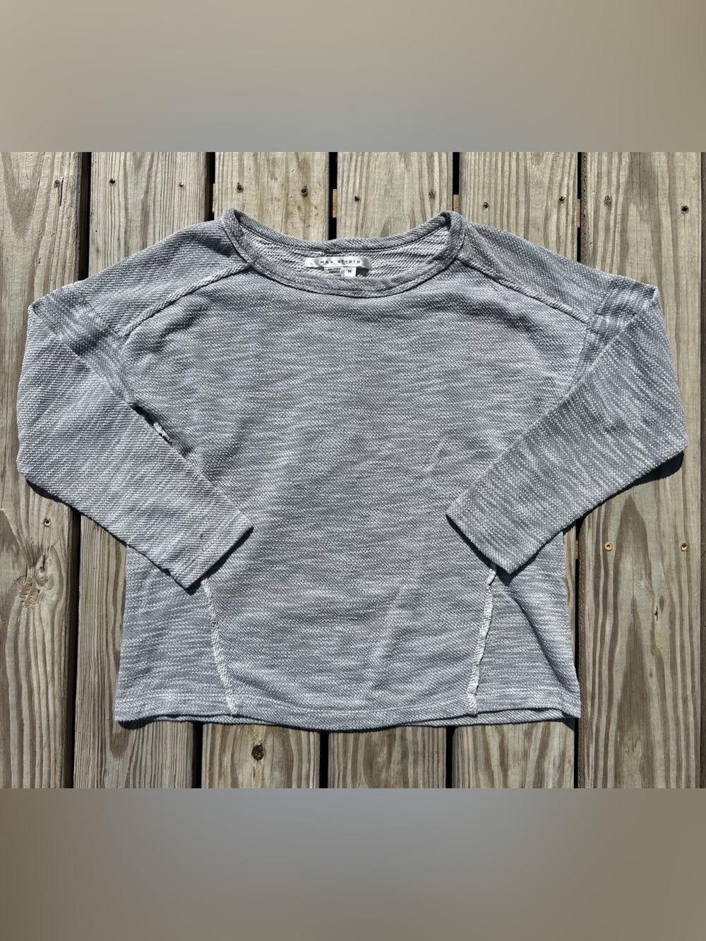 Max Studio Grey Waffle Knit  Pullover Sweater Gray size Medium Classic Cozy